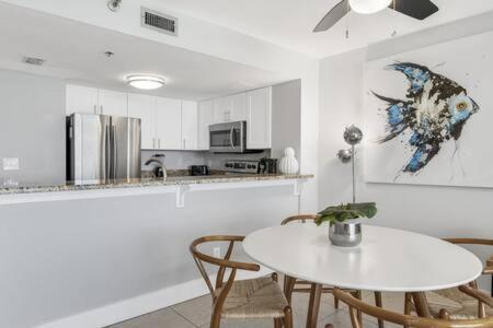 The Oyster By Brightwild-Beachfront Condo Ντέστιν Εξωτερικό φωτογραφία